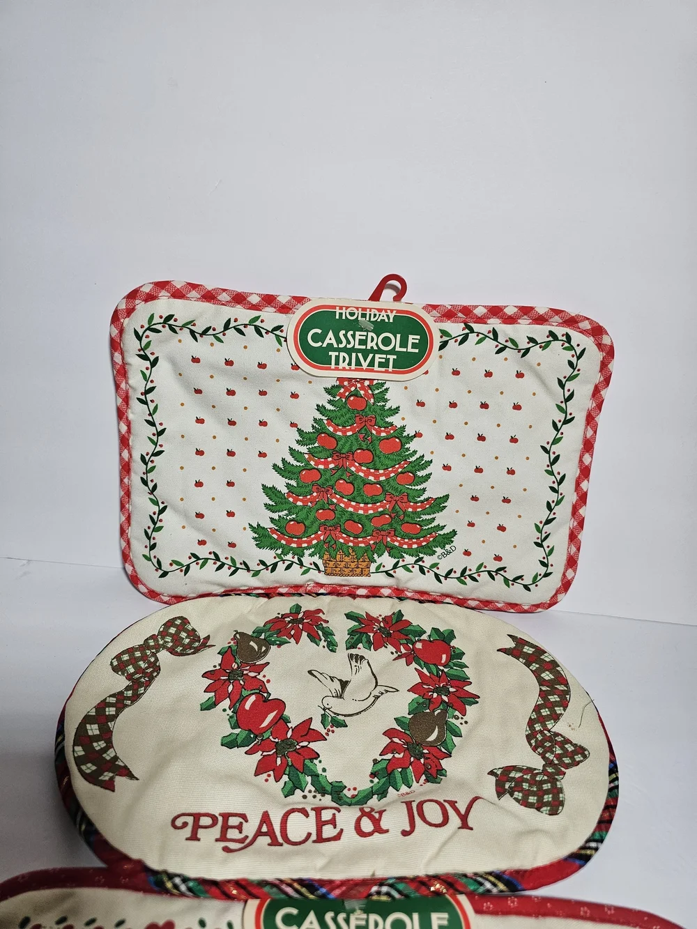 Vintage Tuesday Morning Christmas Holiday Fabric Trivet Pads Lot of 3 Holders